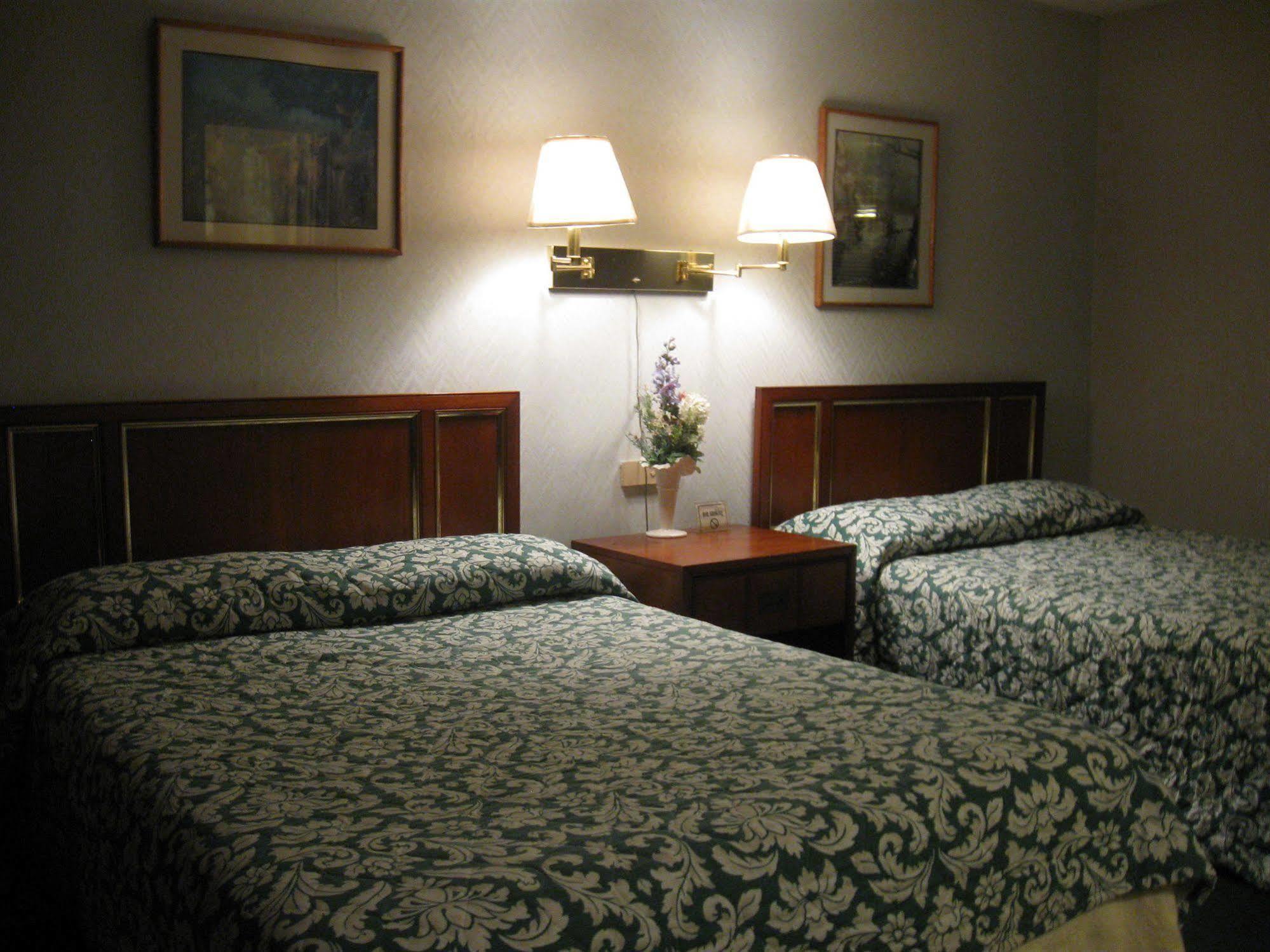 רוג'רס Beaver Lake Lodge מראה חיצוני תמונה